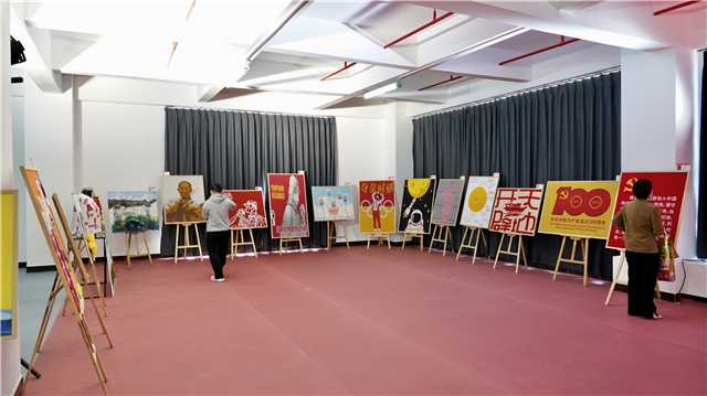 “初心向黨——非遺潮織繪百年”作品展.png