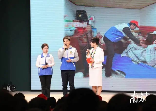 呼援通志愿者講述他們與受助長者的故事。 圖片