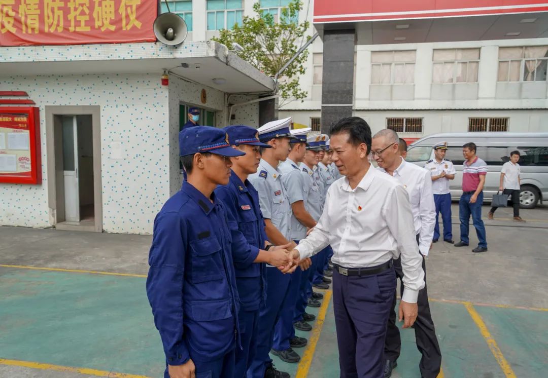 國家稅務總局 人力資源社會保障部 國務院扶貧辦教育部關于實施支持和促進重點群體創業就業有關稅收政策具體操作問題的公告_頁面_05.jpg